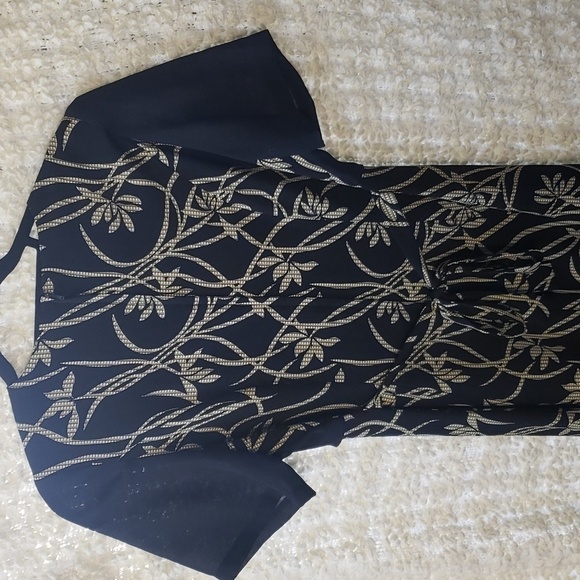 Vintage midi dress with built in vest and waist tie. Navy with cream floral med - Picture 6 of 12